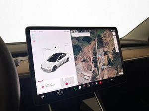 Tesla Model 3 bild 14