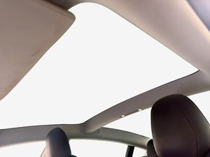 Tesla Model 3 bild 34