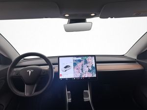 Tesla Model 3 bild 30
