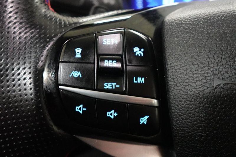 Ford Explorer bild 24