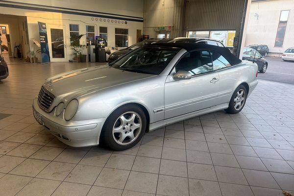 Mercedes CLK230 Kompressor Cabriolet Avantgarde /SUPERDEAL FR 3,95% - 2001