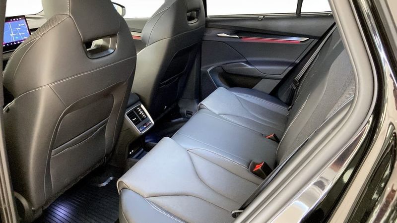 Skoda Enyaq bild 12