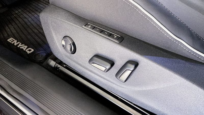 Skoda Enyaq bild 19