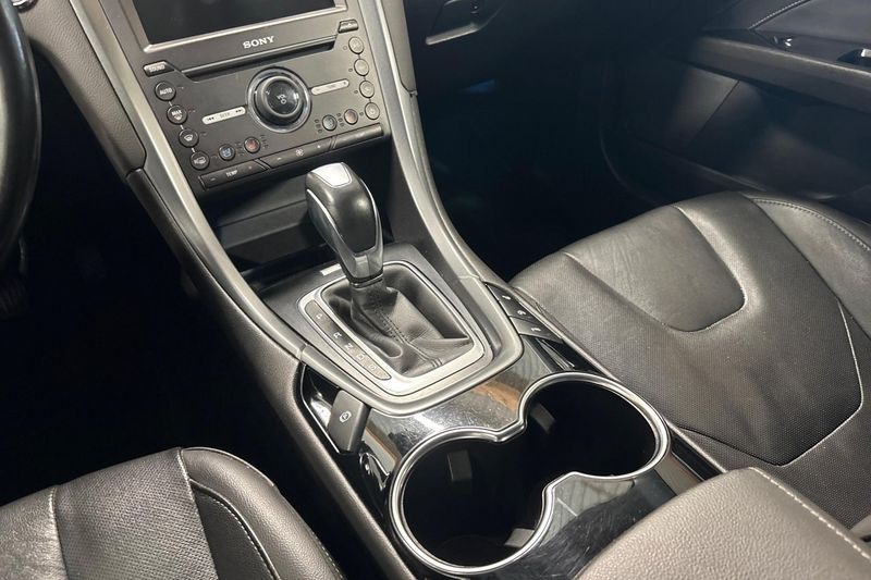 Ford Mondeo bild 18
