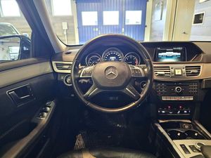 Mercedes E220 bild 9