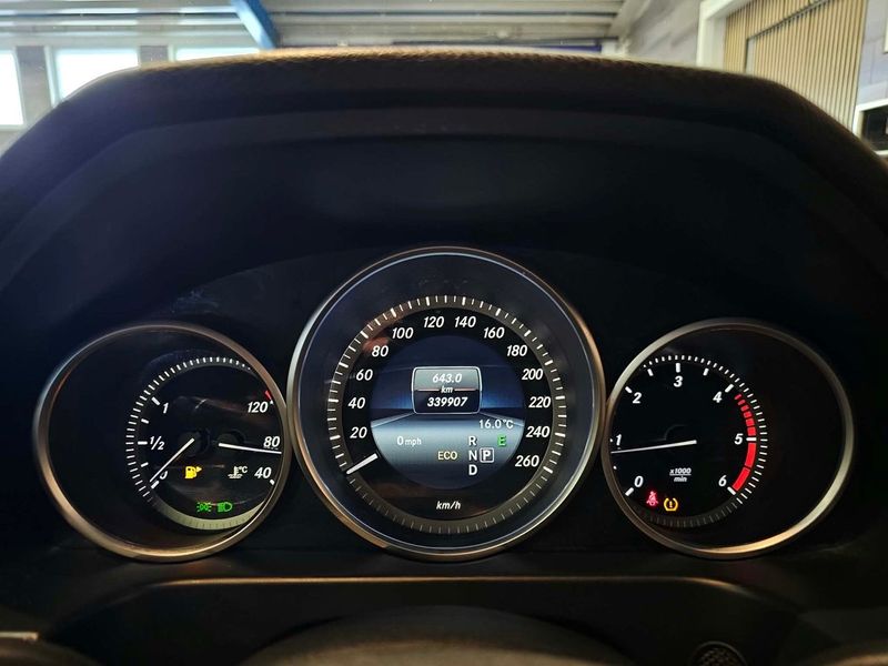Mercedes E220 bild 11