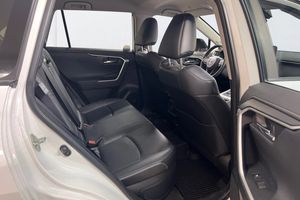 Toyota RAV4 bild 9