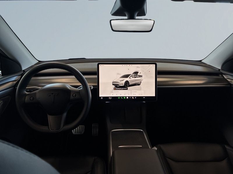 Tesla Model Y bild 8