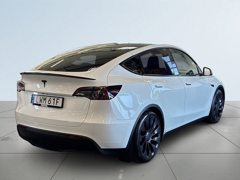 Tesla Model Y bild 6