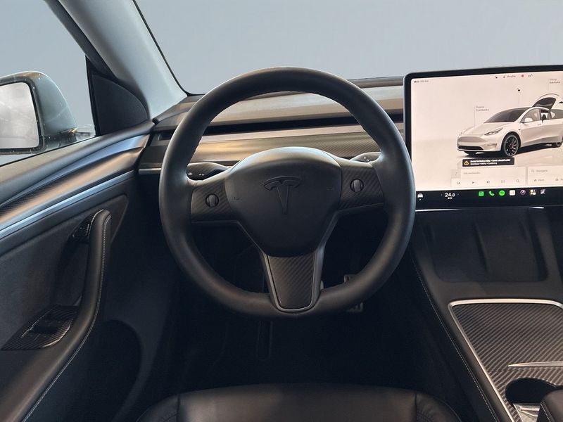Tesla Model Y bild 9