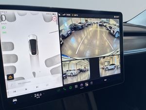 Tesla Model Y bild 11