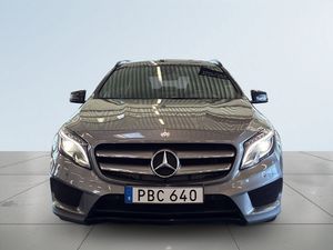 Mercedes GLA220 bild 2