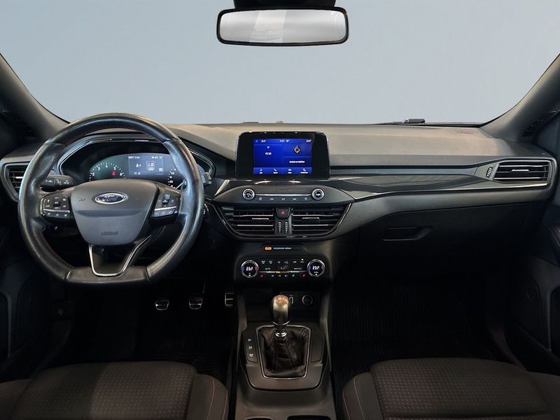 Ford Focus bild 8