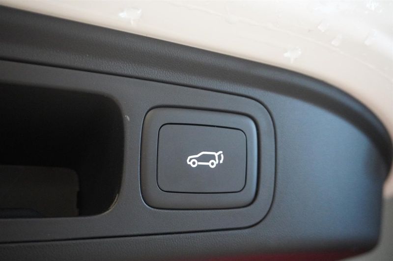 MG S6 EV bild 6