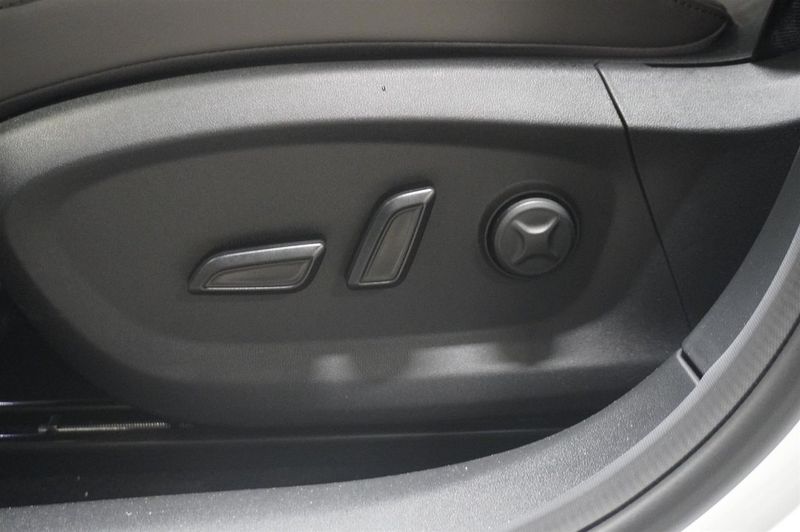 MG S6 EV bild 10