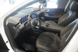 MG S6 EV bild 2