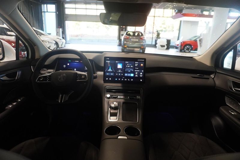 MG S6 EV bild 8