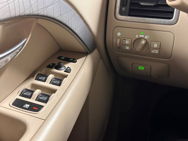 Volvo XC70 bild 6