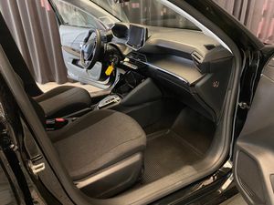 Peugeot 208 bild 26