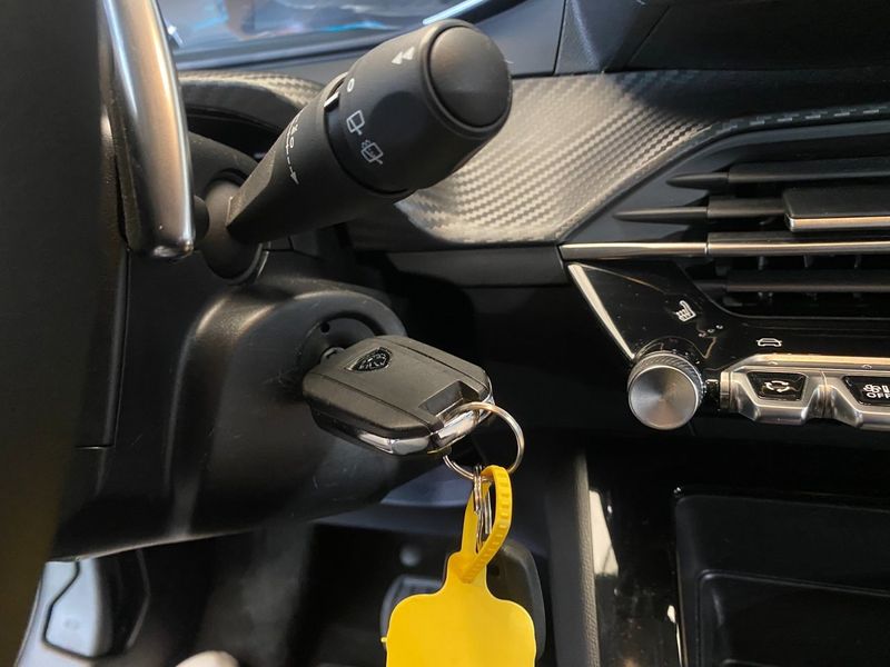 Peugeot 208 bild 35