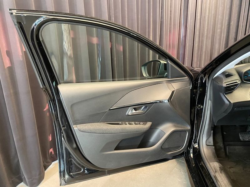 Peugeot 208 bild 21