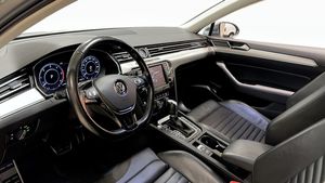 Volkswagen Passat bild 7