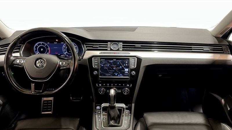 Volkswagen Passat bild 10