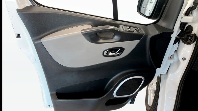 Renault Trafic bild 11