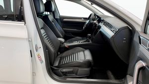 Volkswagen Passat bild 15