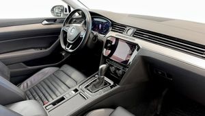 Volkswagen Passat bild 16