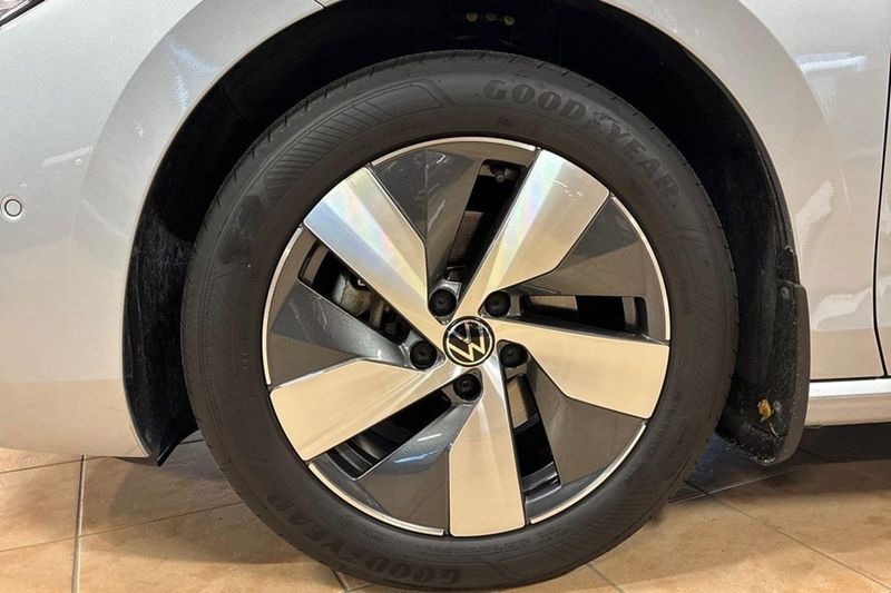 Volkswagen Passat bild 15