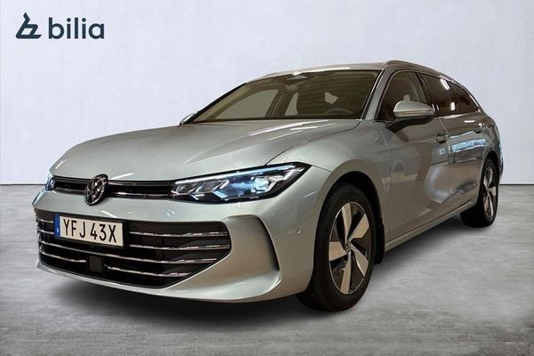 Volkswagen Passat BUSINESS 1.5 eTSI DSG 150hk /DRAG/VÄRMARE - 2025