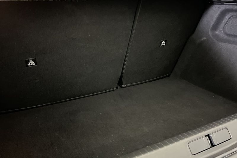 Peugeot 208 bild 15