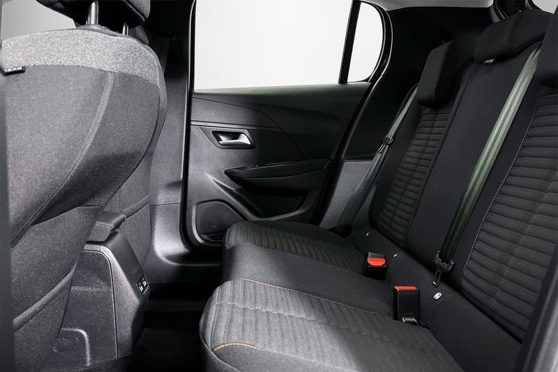 Peugeot 208 bild 8