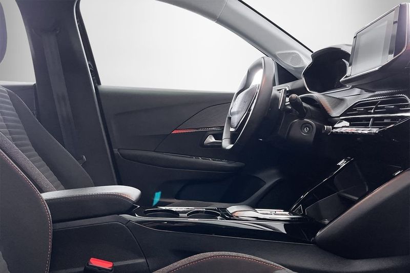Peugeot 208 bild 6