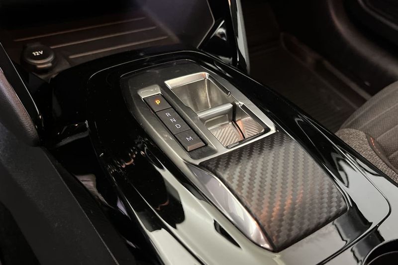 Peugeot 208 bild 9