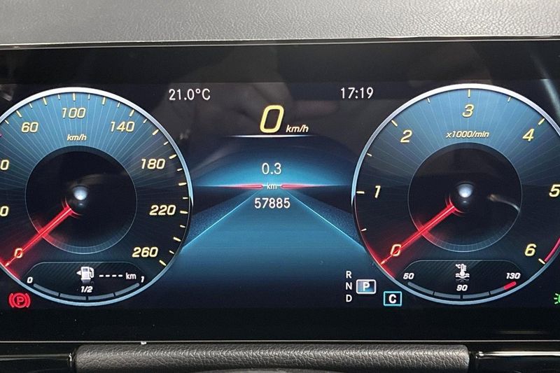 Mercedes GLA200 bild 8
