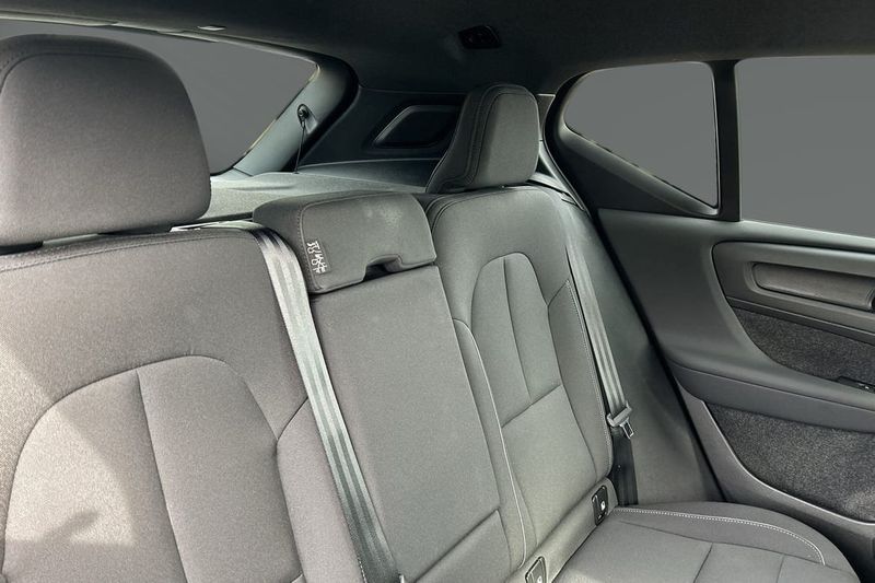 Volvo EX40 bild 12