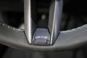 Porsche Taycan bild 19