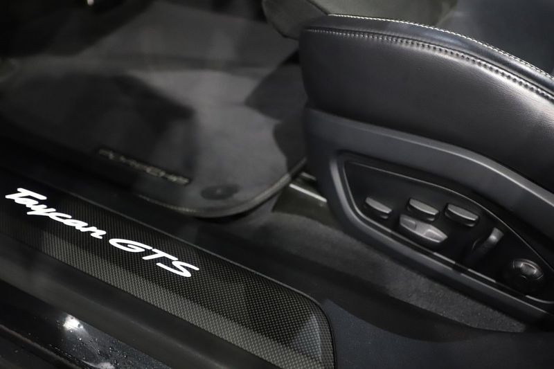 Porsche Taycan bild 15