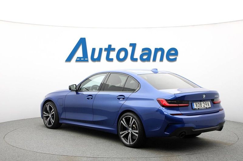 BMW 330 bild 6