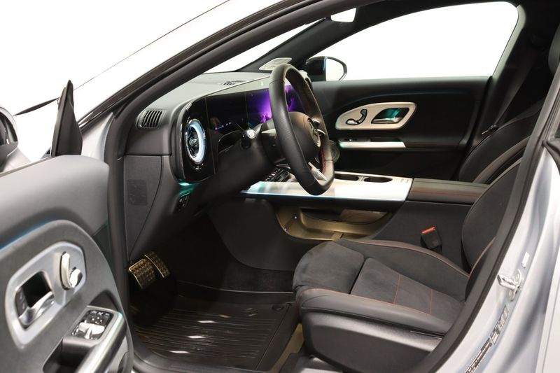 Mercedes CLA350 bild 9