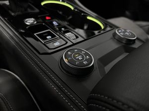 Volkswagen Touareg bild 17