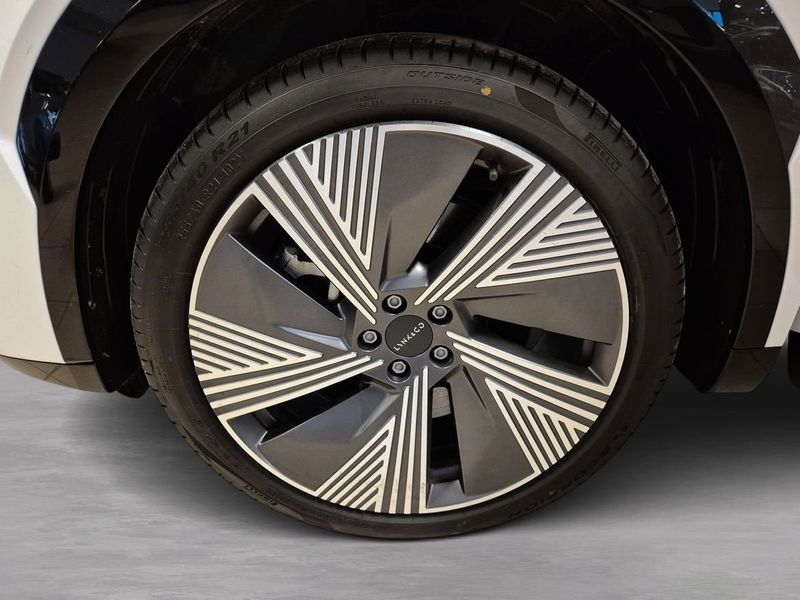 Lynk & Co 08 bild 13