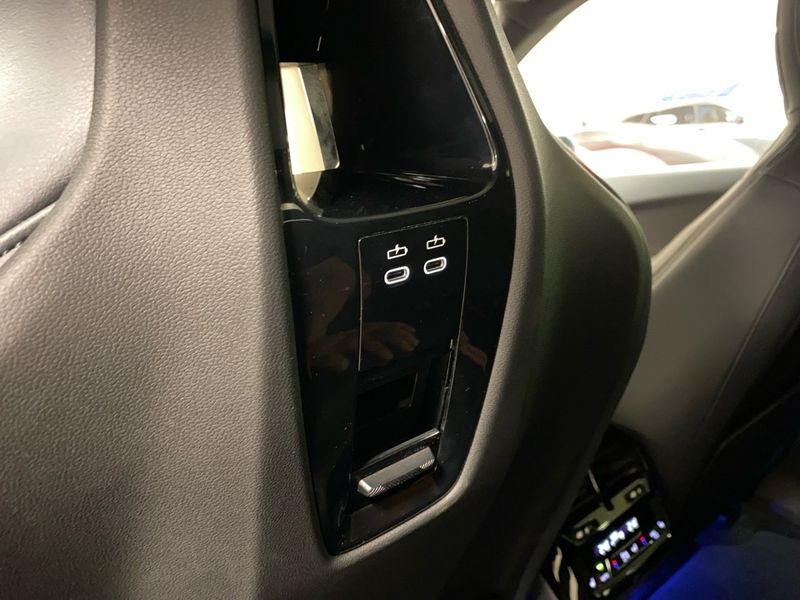 BMW iX bild 12