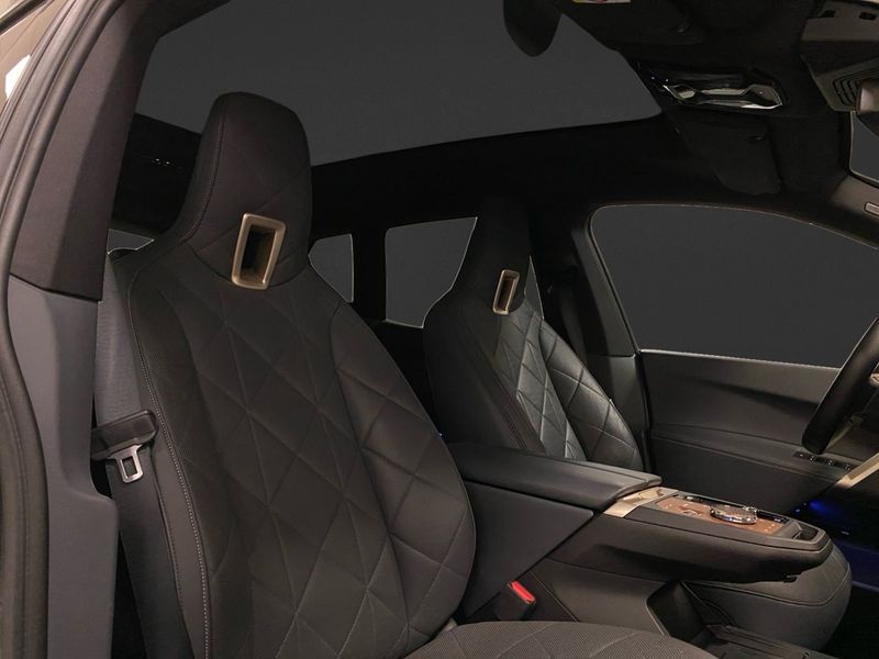 BMW iX bild 13