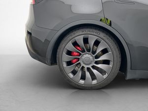 Tesla Model Y bild 32