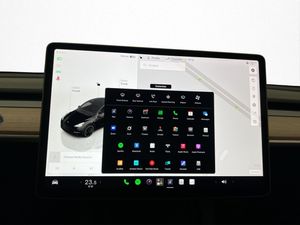 Tesla Model Y bild 21