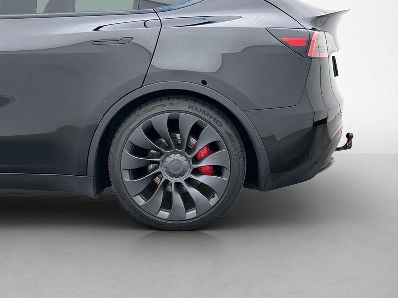 Tesla Model Y bild 31