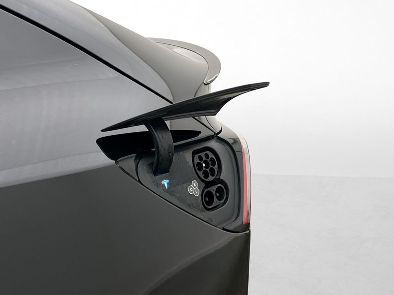 Tesla Model Y bild 34